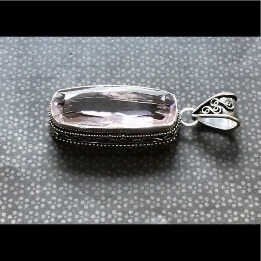 Light Pink Topaz Gemstone Pendant - Picture 5 of 9